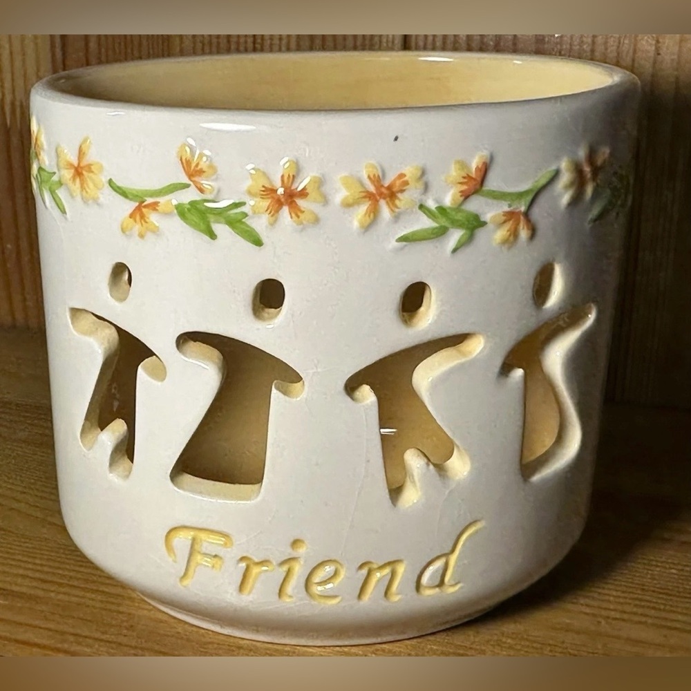 Waxcessories Original - FRIEND - Cutout Ceramic Votive Candle Tea Light Holder